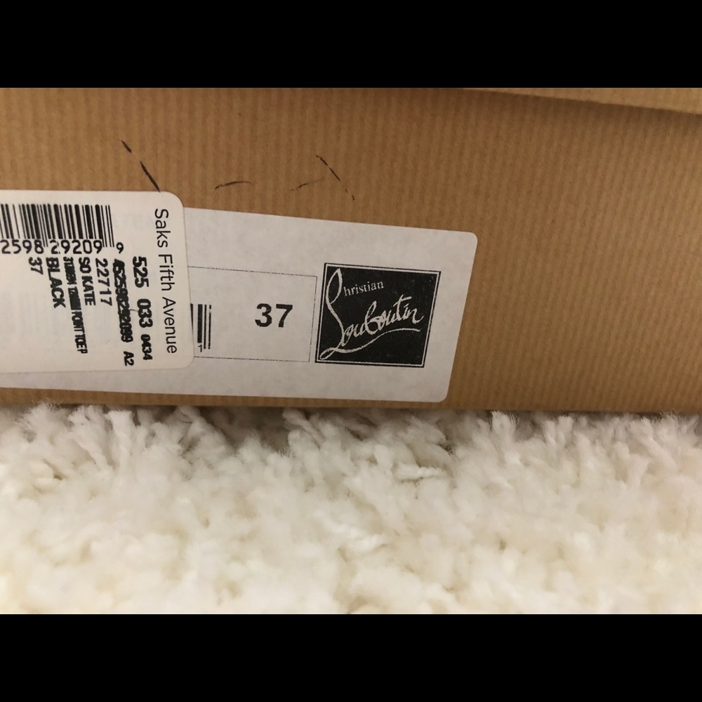 Christian Louboutin So Kate Pumps - Picture 5 of 8